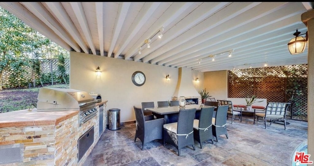 898 N Bundy Drive - Photo 3