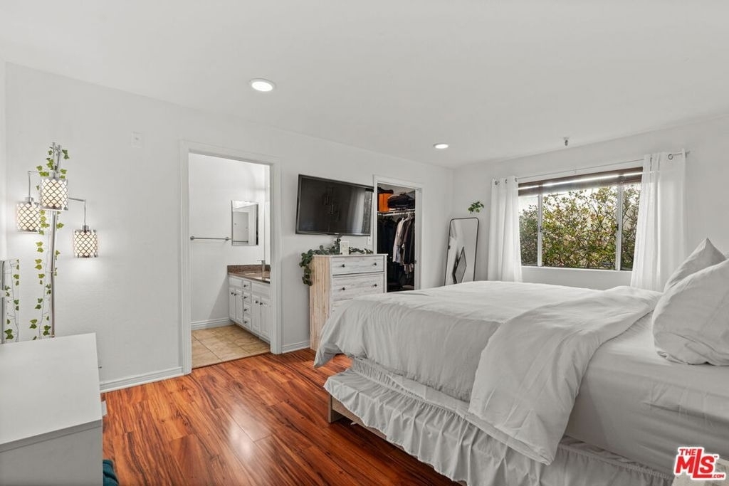 11907 Darlington Avenue - Photo 6