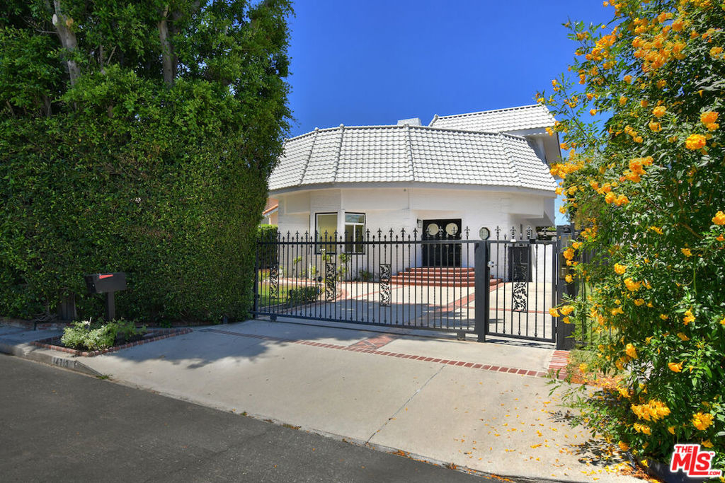 14713 Valleyheart Drive - Photo 17