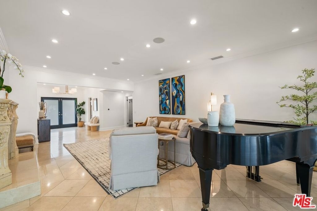 9023 Alto Cedro Drive - Photo 13