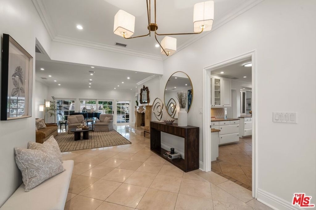 9023 Alto Cedro Drive - Photo 11