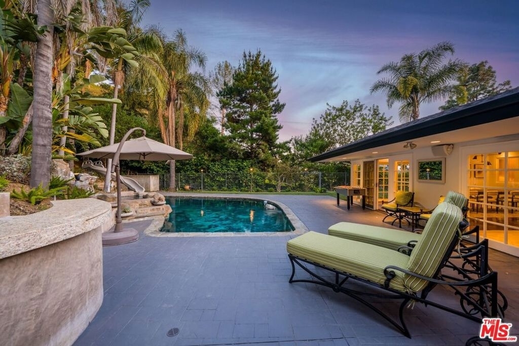 9023 Alto Cedro Drive - Photo 8