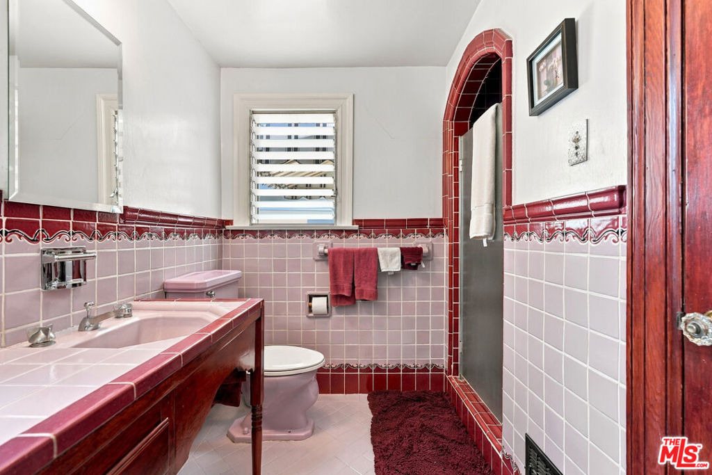343 N Bronson Avenue - Photo 39