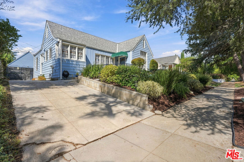 343 N Bronson Avenue - Photo 49