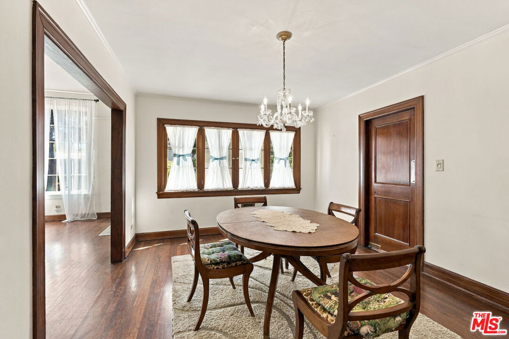 343 N Bronson Avenue - Photo 10