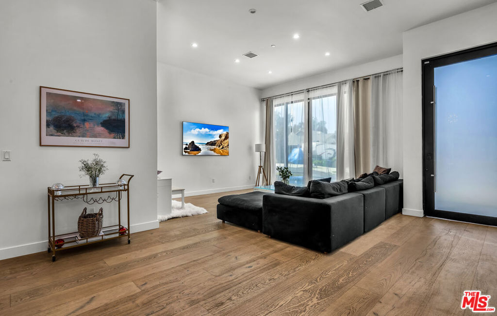 12136 Clarkson Road - Photo 4