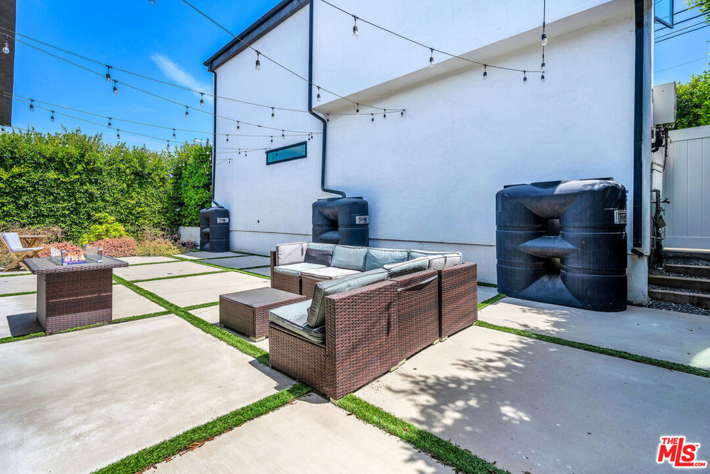 12136 Clarkson Road - Photo 32
