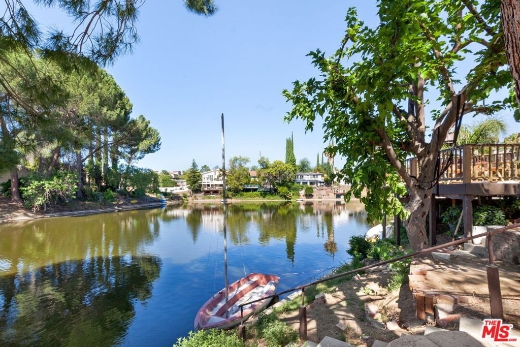 30712 Lakefront Drive - Photo 32