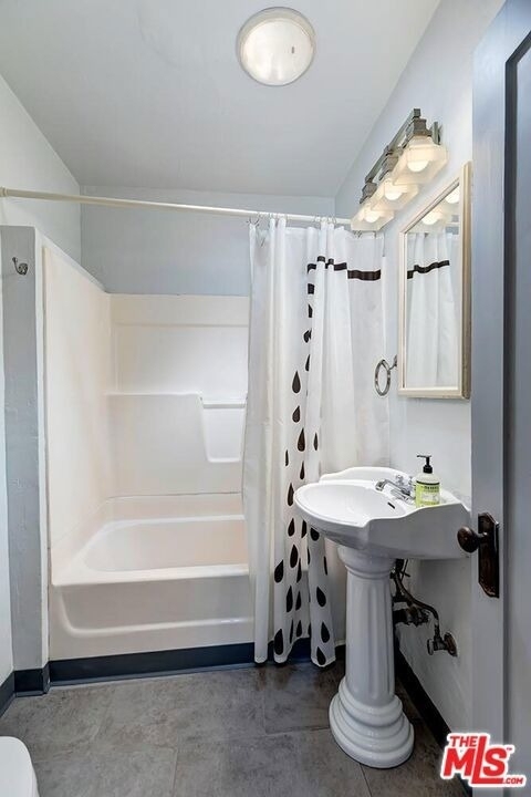 3819 Goldwyn Terrace - Photo 16