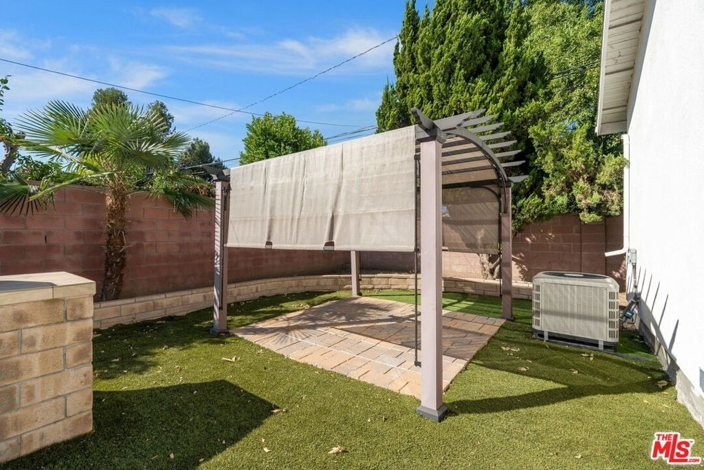 10551 Blucher Avenue - Photo 31