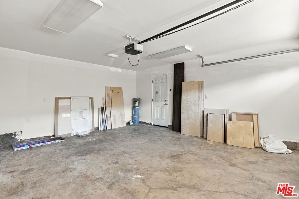 10551 Blucher Avenue - Photo 26
