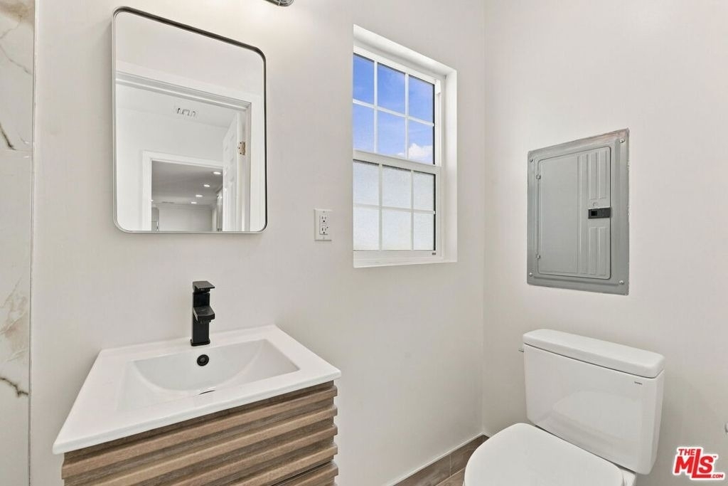 10551 Blucher Avenue - Photo 13