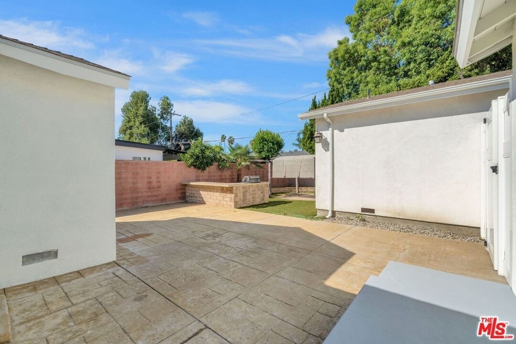 10551 Blucher Avenue - Photo 27
