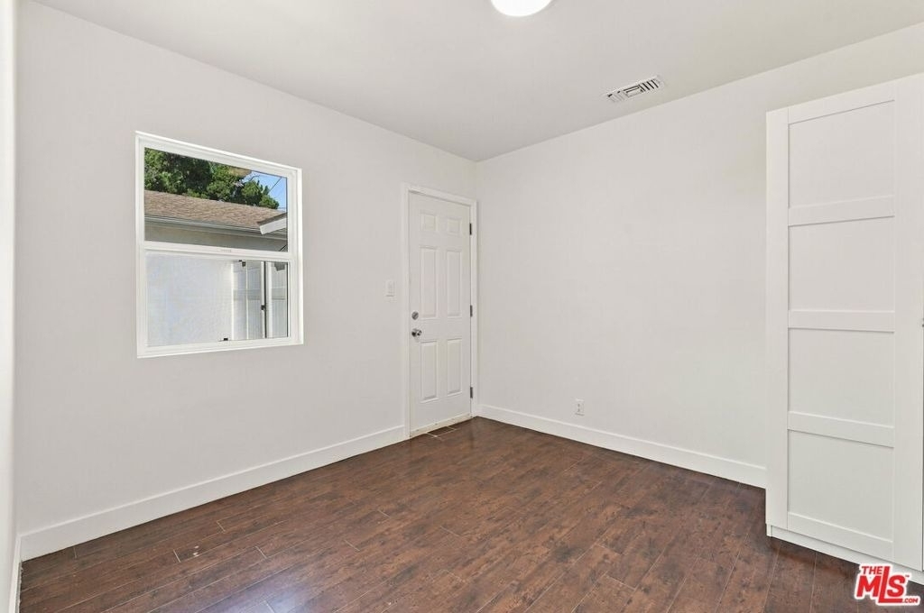 10551 Blucher Avenue - Photo 15