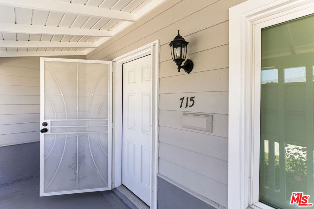 715 S Lake Street - Photo 1
