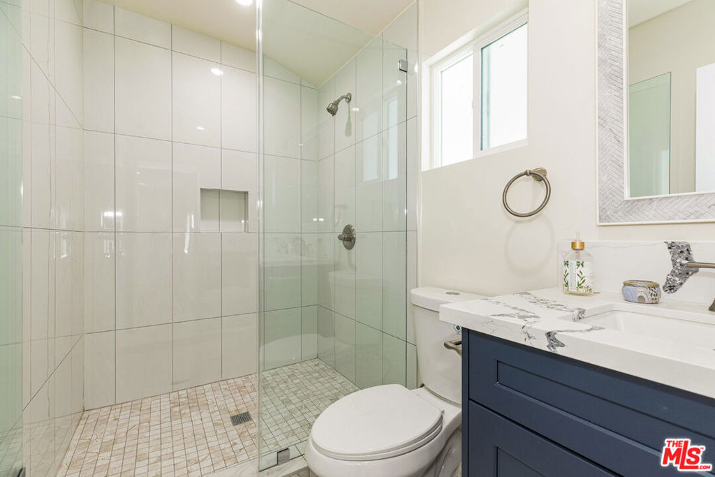 715 S Lake Street - Photo 23