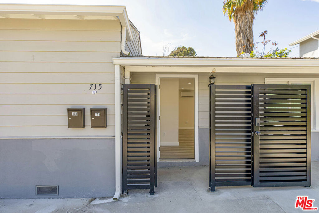 715 S Lake Street - Photo 30