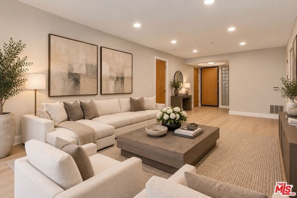 1521 Greenfield Avenue - Photo 3