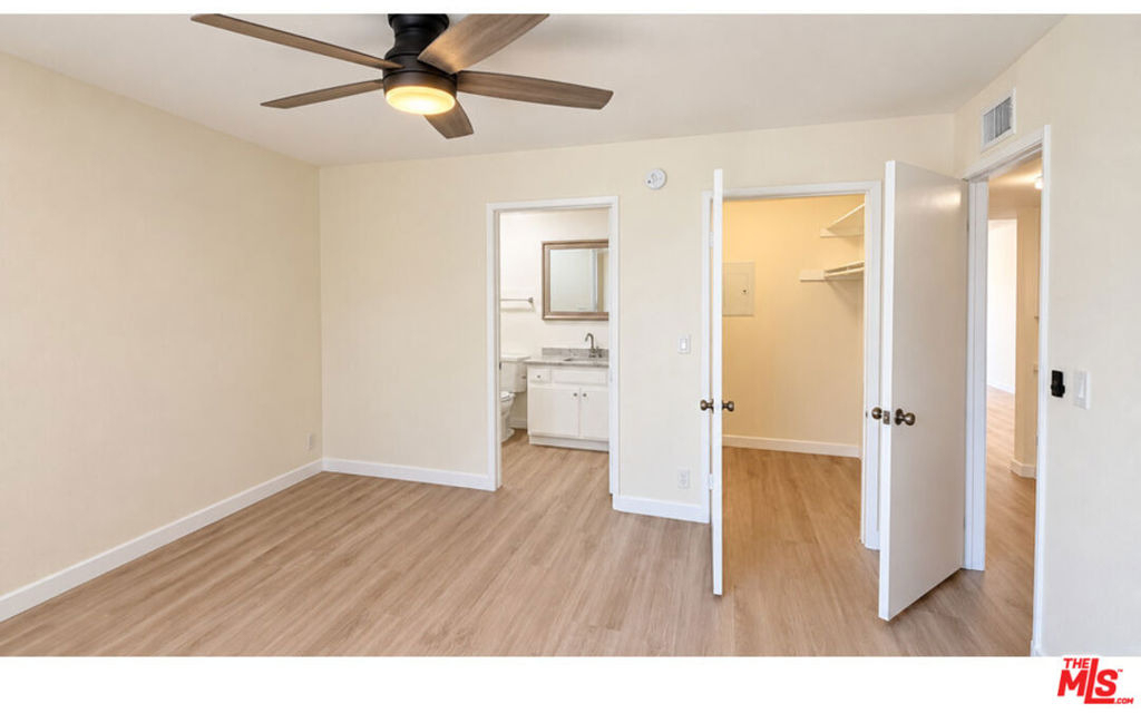 15141 Burbank Boulevard - Photo 5