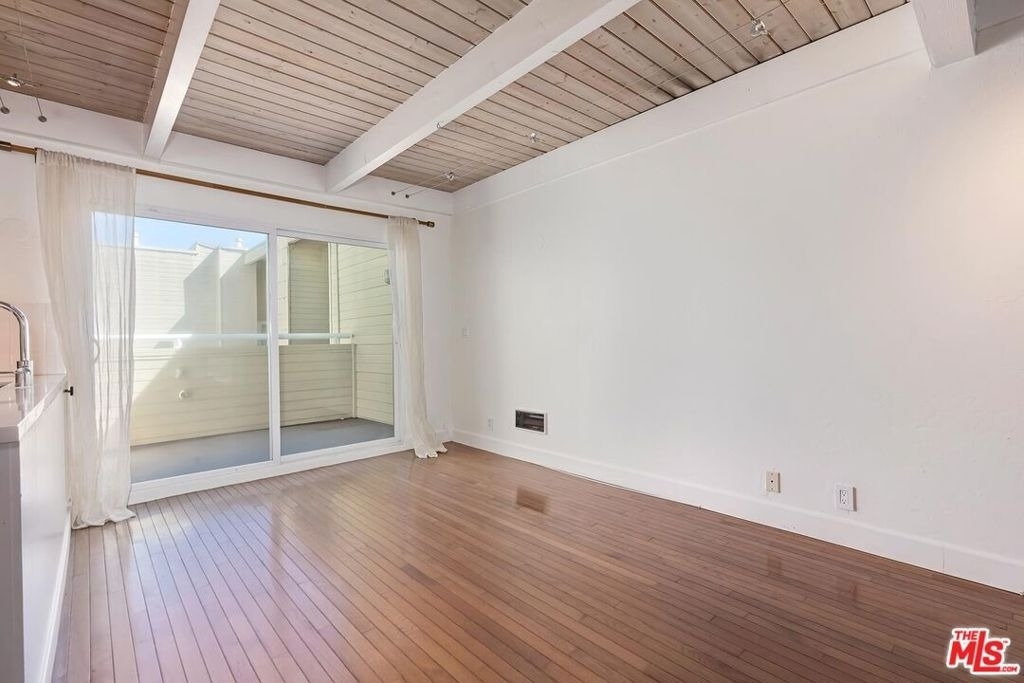 3101 5th Street - Photo 9