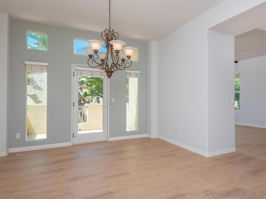 1891 Fargo Lane - Photo 2