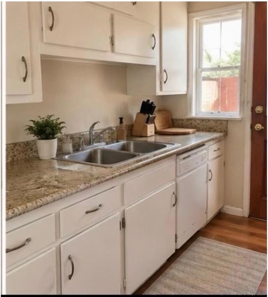 732 Jefferson Ave - Photo 3