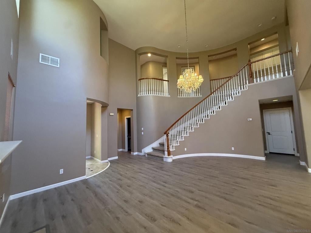 2750 Dove Tail Dr - Photo 4