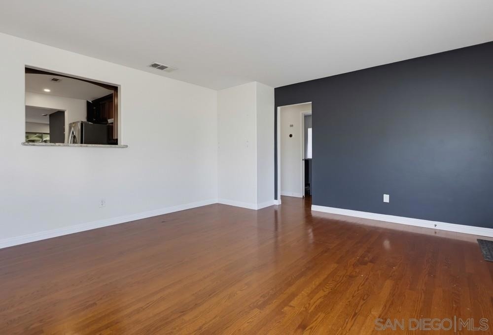 4044 Vista Grande Dr. - Photo 3