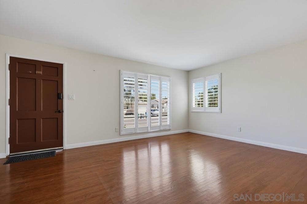 4044 Vista Grande Dr. - Photo 5