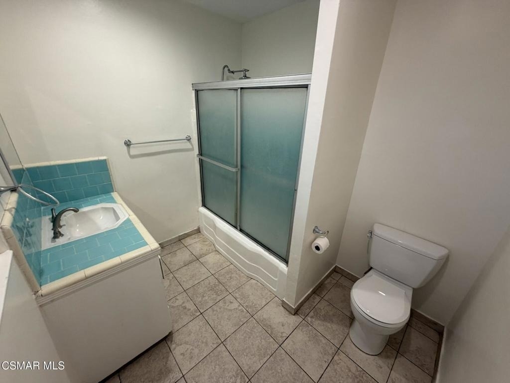 6555 Hazeltine Avenue - Photo 6