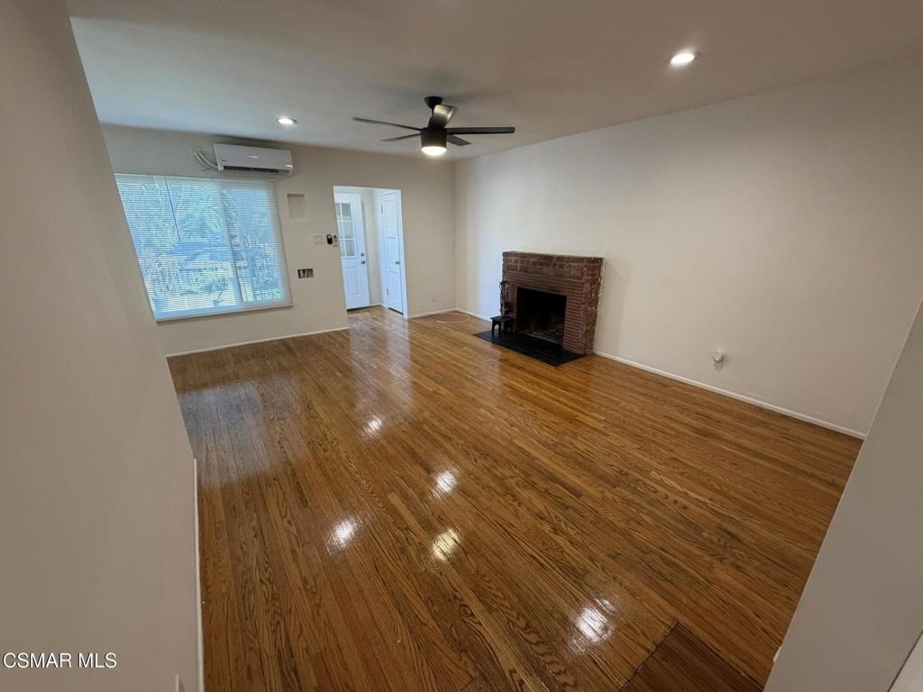 6555 Hazeltine Avenue - Photo 2