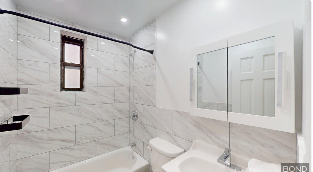 East 45th Street - Photo 2