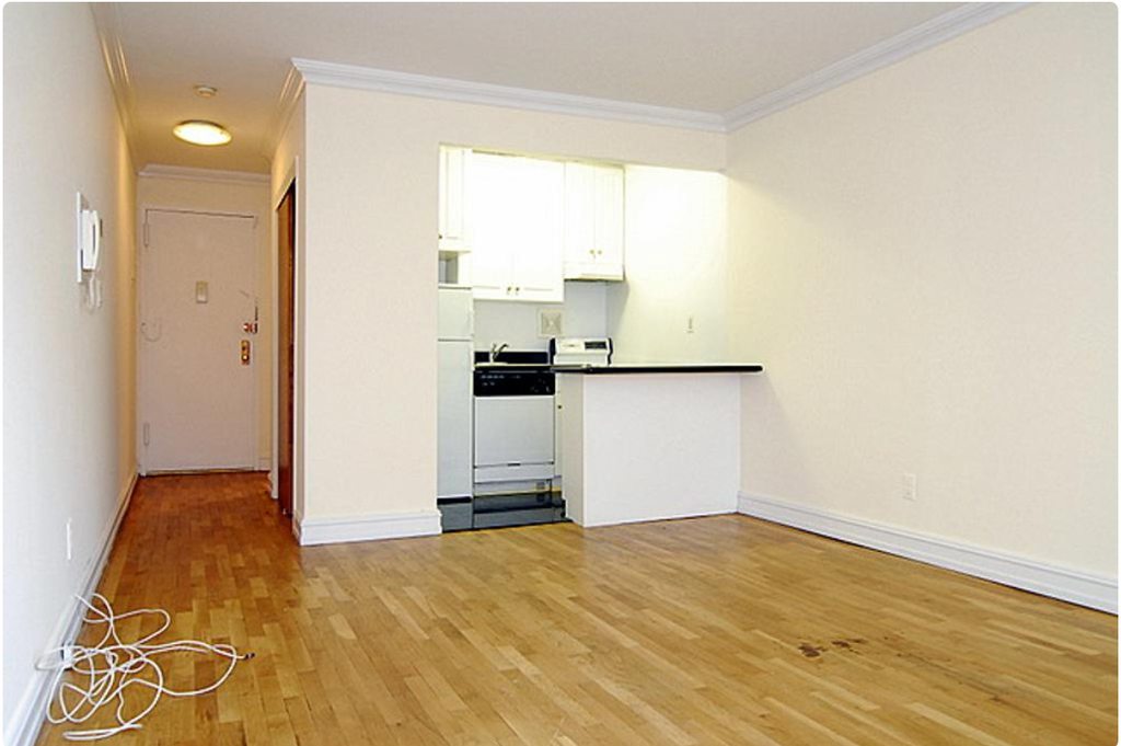 East 87th street  - Photo 3