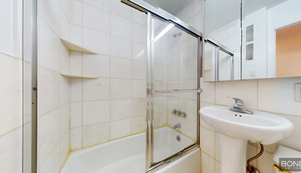 East 36th Street - Photo 1
