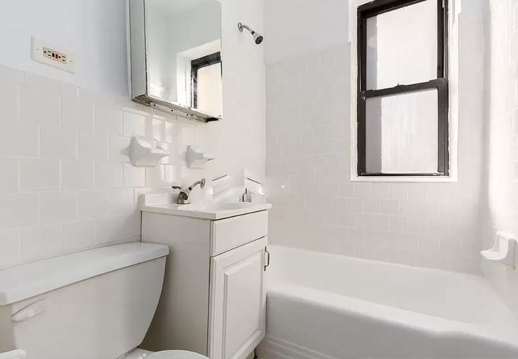  East 38th Street - Photo 2