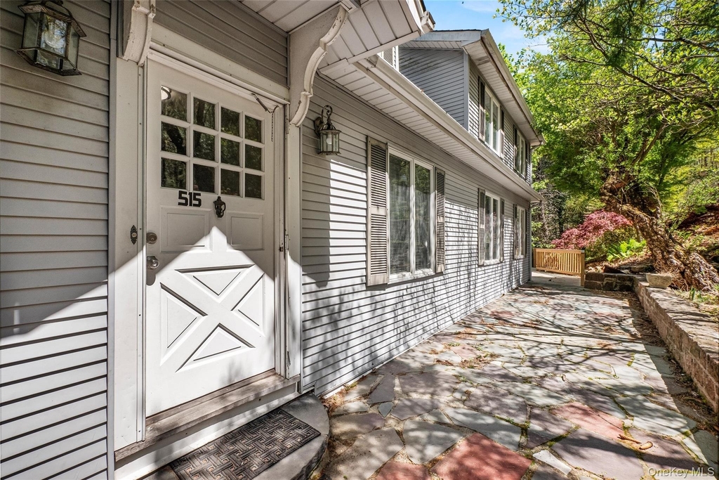 515 Mountainview Avenue - Photo 1