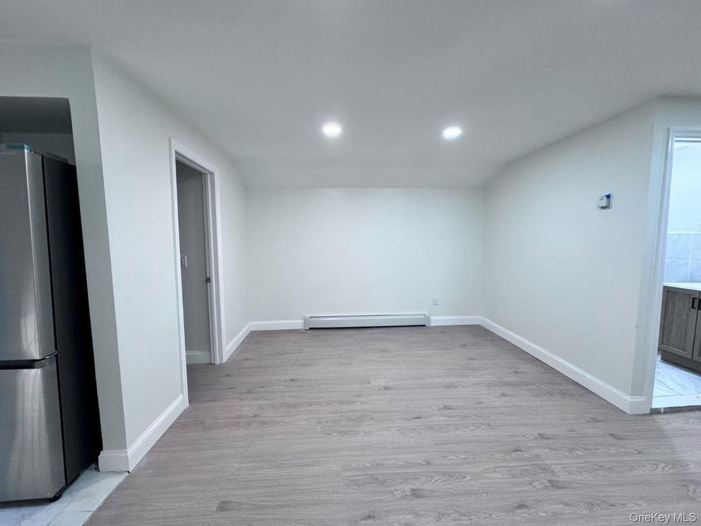 4521 Robinson Street - Photo 3