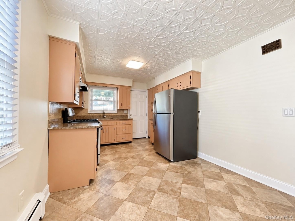 159 Elm Avenue - Photo 11