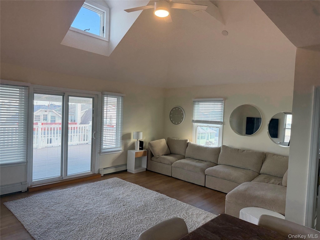39 Indiana Avenue - Photo 3