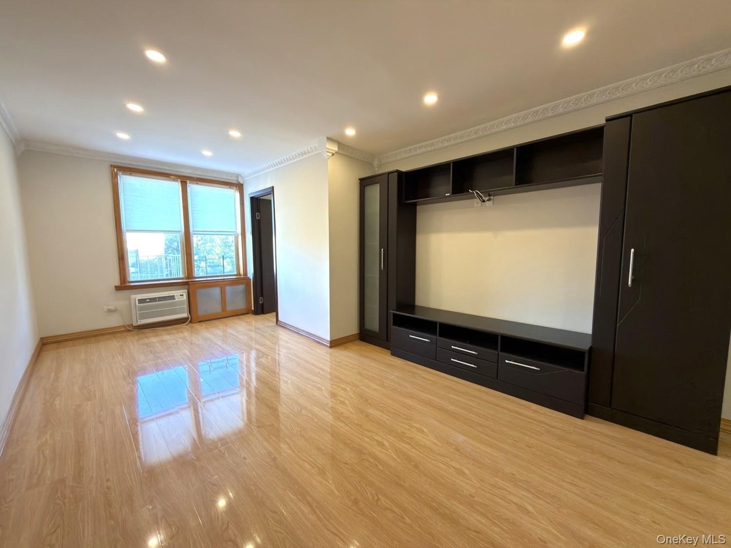 8336 Beverly Road - Photo 3