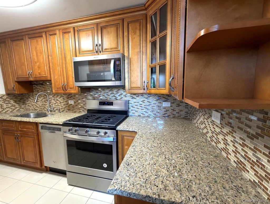 8336 Beverly Road - Photo 10