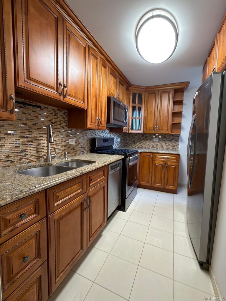 8336 Beverly Road - Photo 11