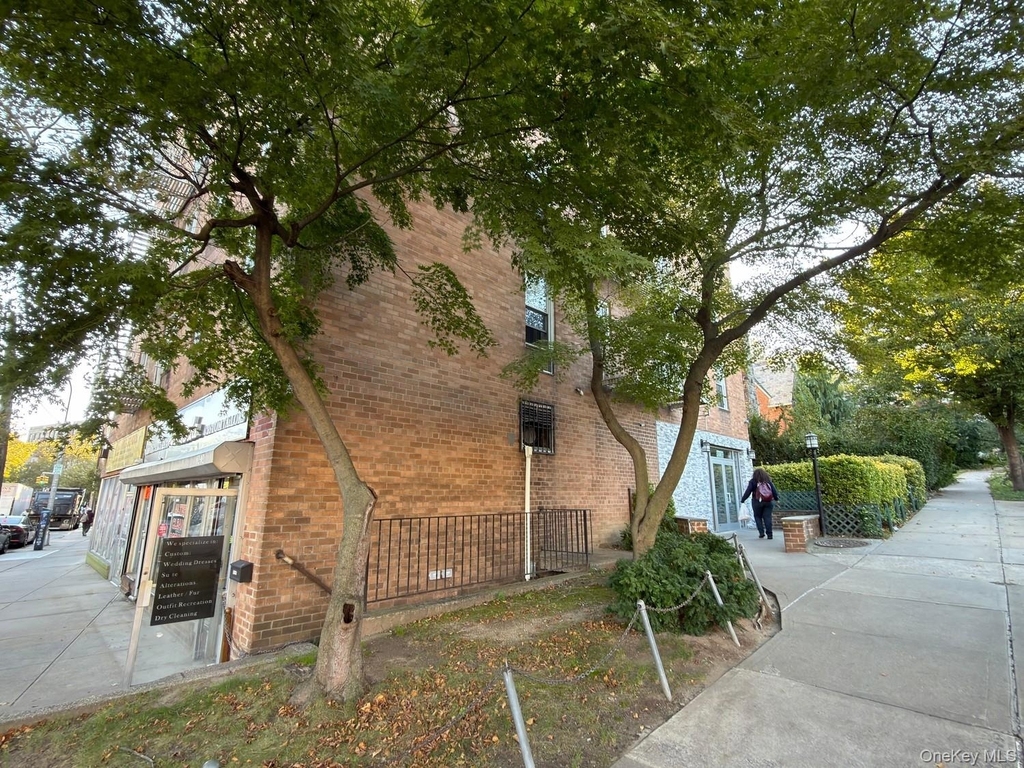 8336 Beverly Road - Photo 18