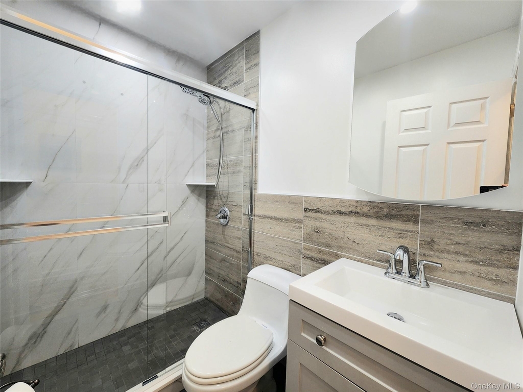 94-08 89 Avenue - Photo 10