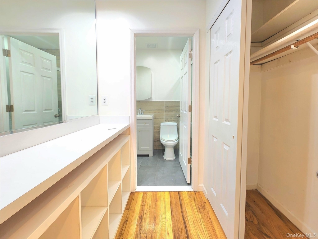 94-08 89 Avenue - Photo 13