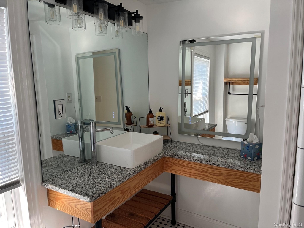 518 Smith Street - Photo 14