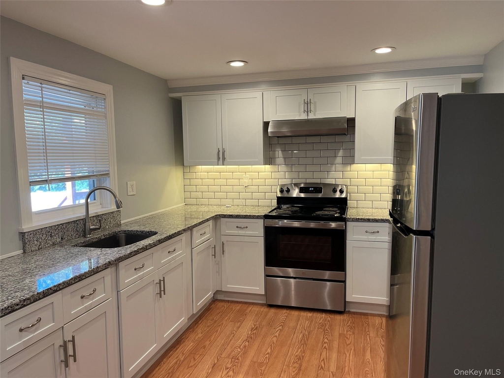 518 Smith Street - Photo 5