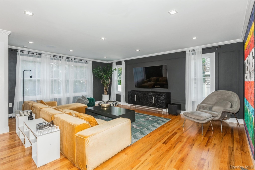 1402 Merrick Avenue - Photo 1