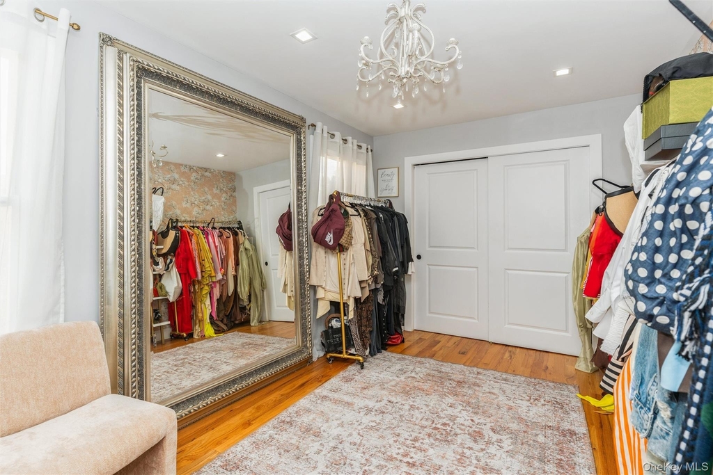 1402 Merrick Avenue - Photo 19
