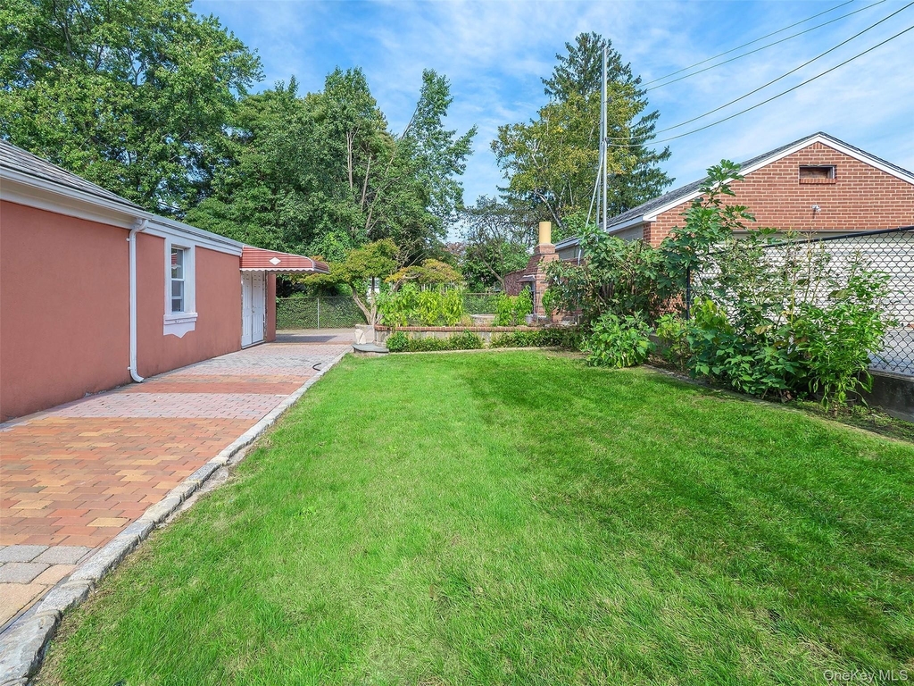 75 Frost Pond Road - Photo 11